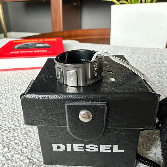Diesel Green Stainless Steel Ring | Size 10 | NWT - Picture 3 of 4